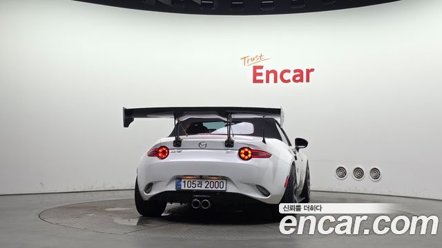 Mazda MX-5 MIATA Miata - фото 3