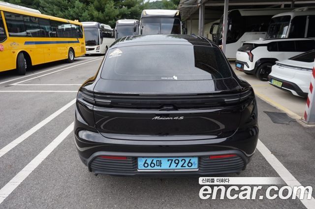 Porsche Macan EV 4S - фото 3