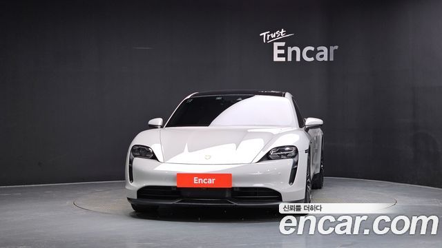 Porsche Taycan 4S - фото 1