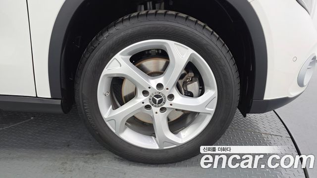 Mercedes-Benz GLA-Class X156 GLA220 - фото 3