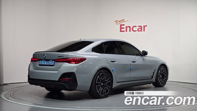 BMW i4 eDrive40 M Sports Pro - фото 1