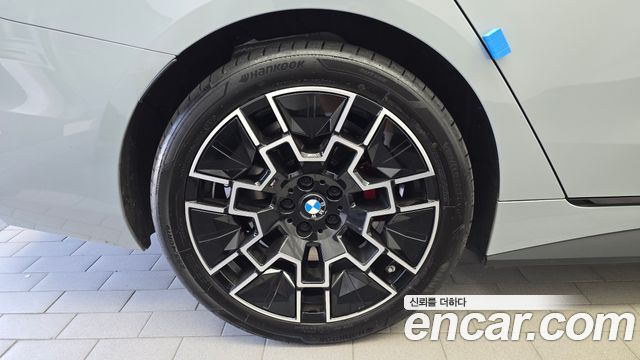 BMW i4 eDrive40 M Sports Pro - фото 4