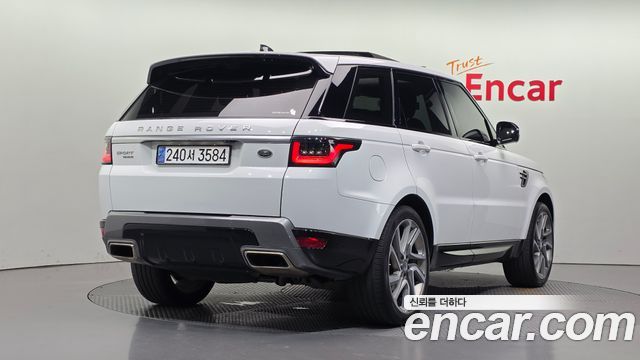 Land Rover Range Rover Sport 2-го поколения 3.0 SDV6 HSE Dynamic - фото 1