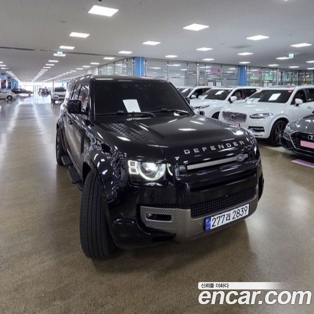 Land Rover Defender L663 130 D300 X-Dynamic HSE - фото 1