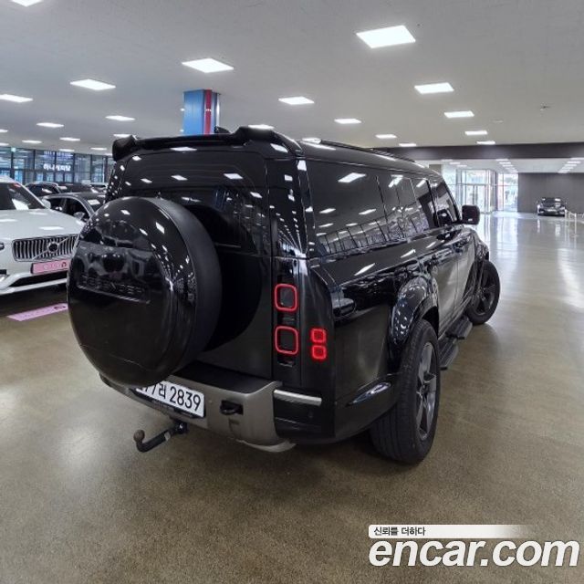 Land Rover Defender L663 130 D300 X-Dynamic HSE - фото 2