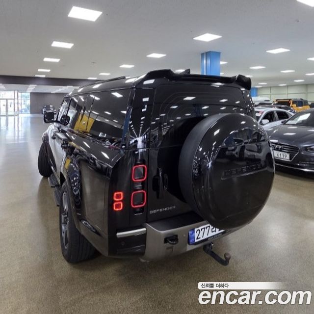 Land Rover Defender L663 130 D300 X-Dynamic HSE - фото 3
