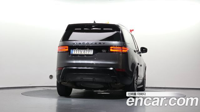 Land Rover Discovery 3.0 TD6 HSE Luxury - фото 2