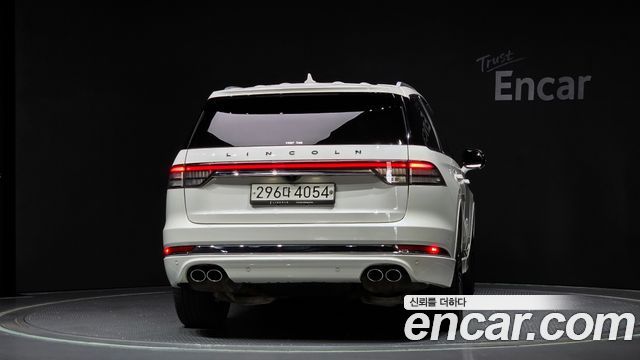 Lincoln Aviator 2-го поколения 3.0 Black Label AWD - фото 3