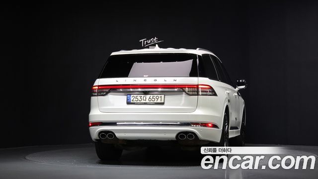 Lincoln Aviator 2-го поколения 3.0 Black Label AWD - фото 3