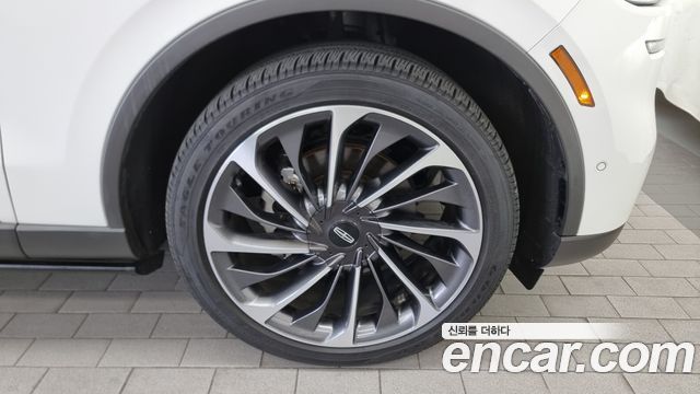 Lincoln Aviator 2-го поколения 3.0 Reserve AWD - фото 4