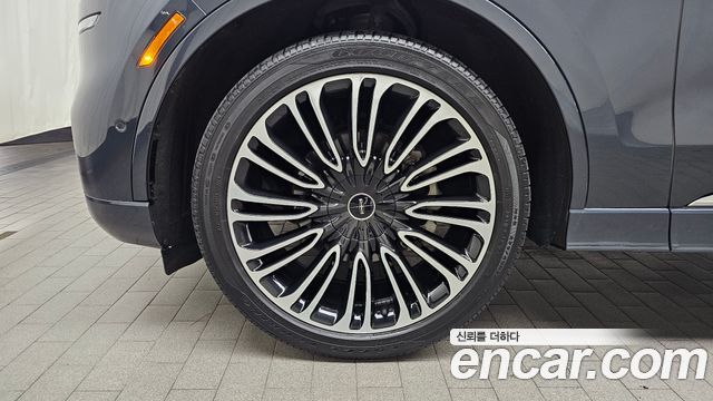 Lincoln Aviator 2-го поколения 3.0 Black Label AWD - фото 4