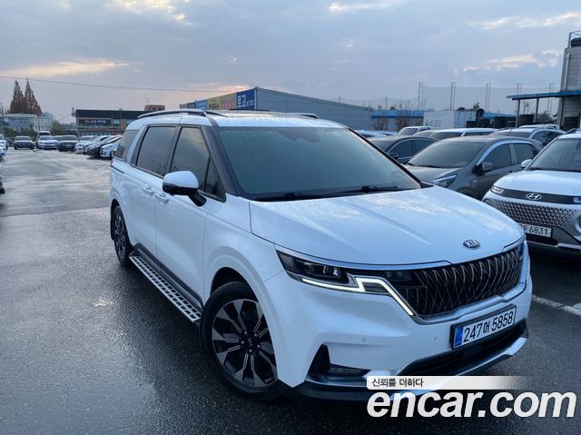 Kia Carnival 4-го поколения 9-Seater Signature - фото 0