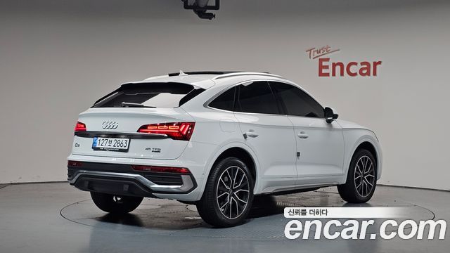 Audi Q5 FY 45 TFSI Quattro Premium Sportback - фото 1