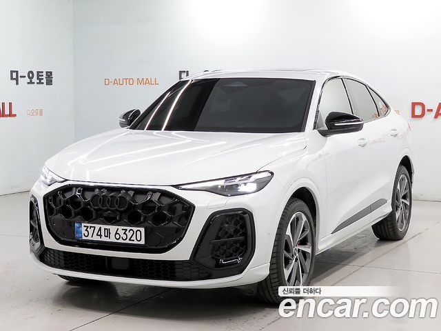 Audi Q5 45 TFSI Quattro S Line Sportback - фото 0