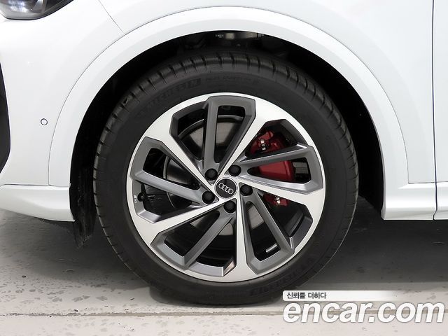 Audi Q5 45 TFSI Quattro S Line Sportback - фото 4