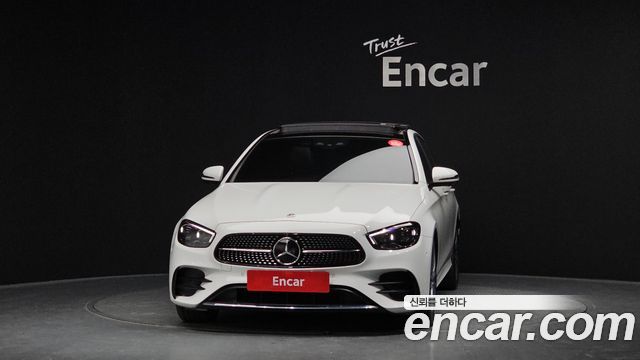 Mercedes-Benz E-Class W213 E350 4MATIC AMG Line - фото 2