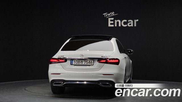 Mercedes-Benz E-Class W213 E350 4MATIC AMG Line - фото 3