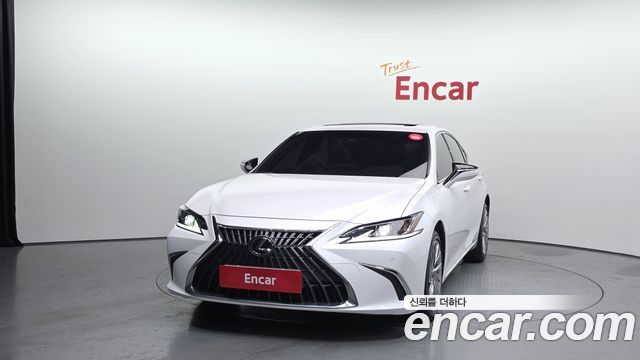 Lexus ES 7-го поколения Luxury Plus - фото 2