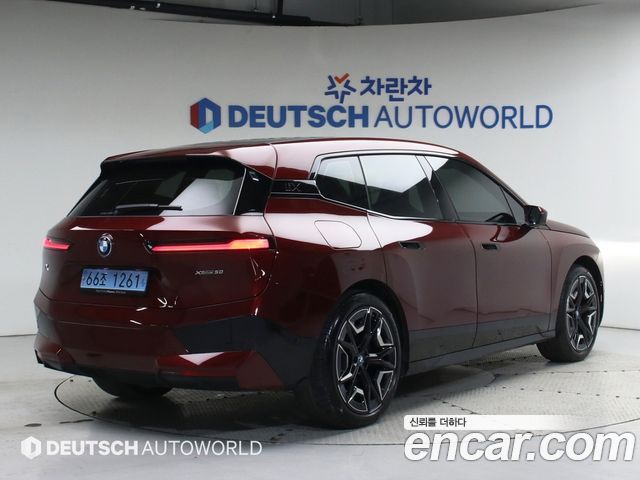 BMW iX xDrive50 Sports Plus - фото 1