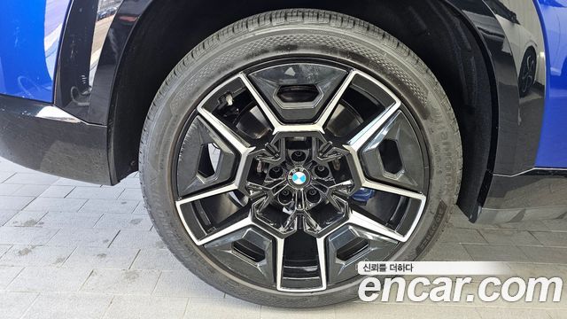 BMW XM G09 4.4 - фото 4
