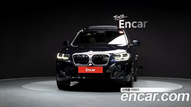 BMW iX3 M Sports - фото 2
