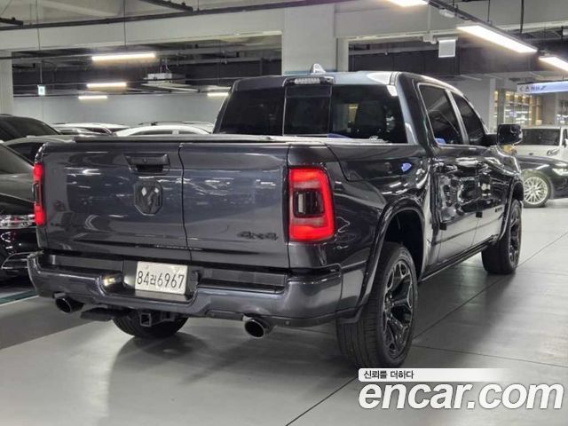 Dodge Ram Pick Up 5.7 - фото 1