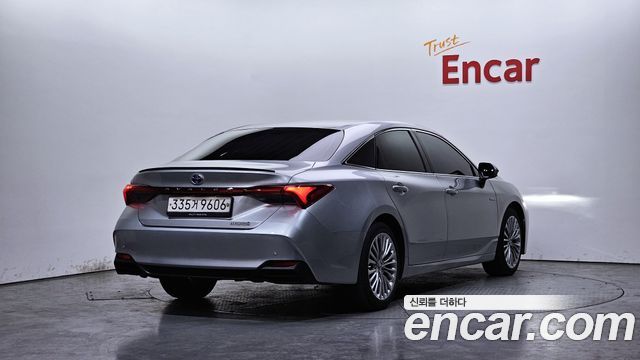 Toyota Avalon 5-го поколения 2.5 Hybrid - фото 1