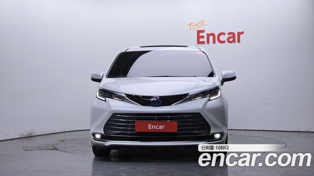 Toyota Sienna 4-го поколения 2.5 Hybrid AWD - фото 2