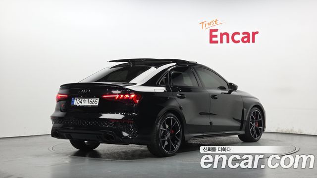 Audi RS3 2.5 TFSI Quattro - фото 1