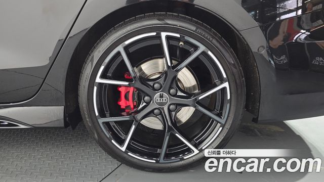 Audi RS3 2.5 TFSI Quattro - фото 4