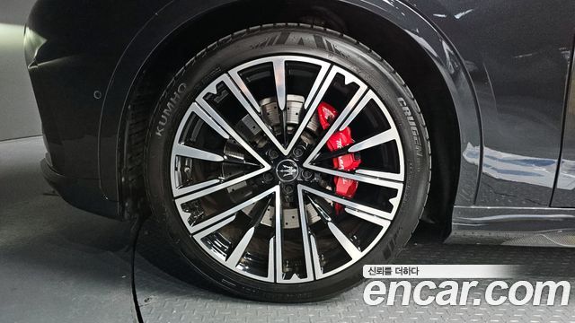 Maserati Grecale 3.0 AWD Trofeo - фото 4