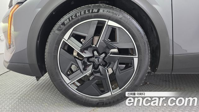 Peugeot 408 1.2 Pure Tech GT - фото 4