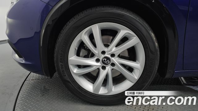 Infiniti Q30 2.0 Essential - фото 4