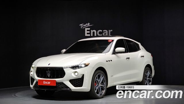 Maserati Levante 3.0 S AWD GranSport - фото 0
