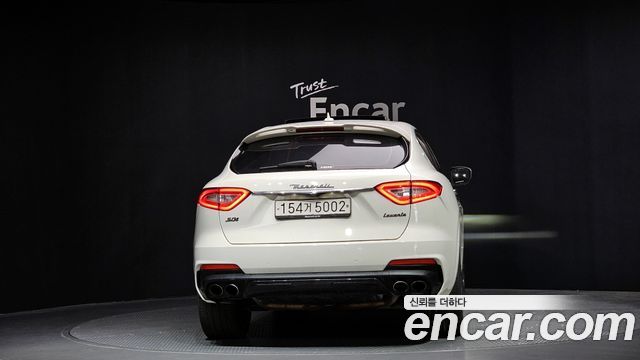 Maserati Levante 3.0 S AWD GranSport - фото 3