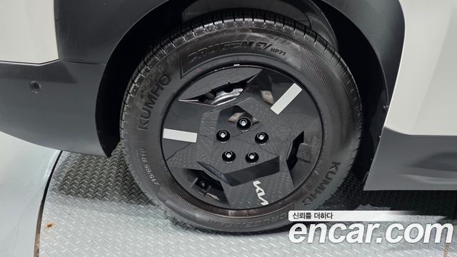 Kia PV5 Taxi 5 Seater Basic - фото 4
