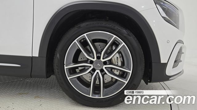 Mercedes-Benz GLB-Class X247 AMG GLB35 4MATIC - фото 4