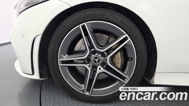 Mercedes-Benz CLS-Class C257 CLS300d AMG Line - фото 4