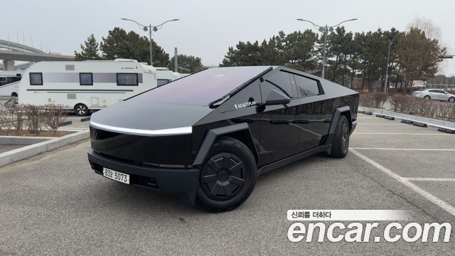 Tesla Cybertruck AWD - фото 1