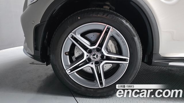 Mercedes-Benz GLC-Class X253 GLC300e 4MATIC Coupe - фото 4