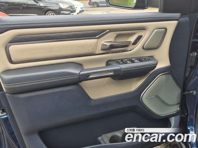 Dodge Ram Pick Up 5.7 - фото 3