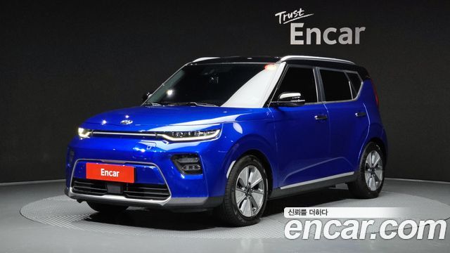 Kia Soul EV Noblesse - фото 0