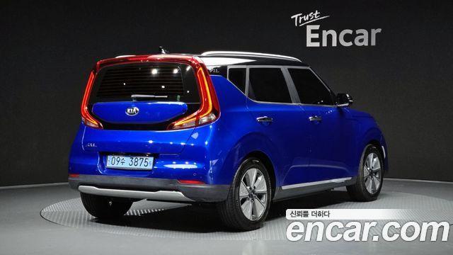 Kia Soul EV Noblesse - фото 1