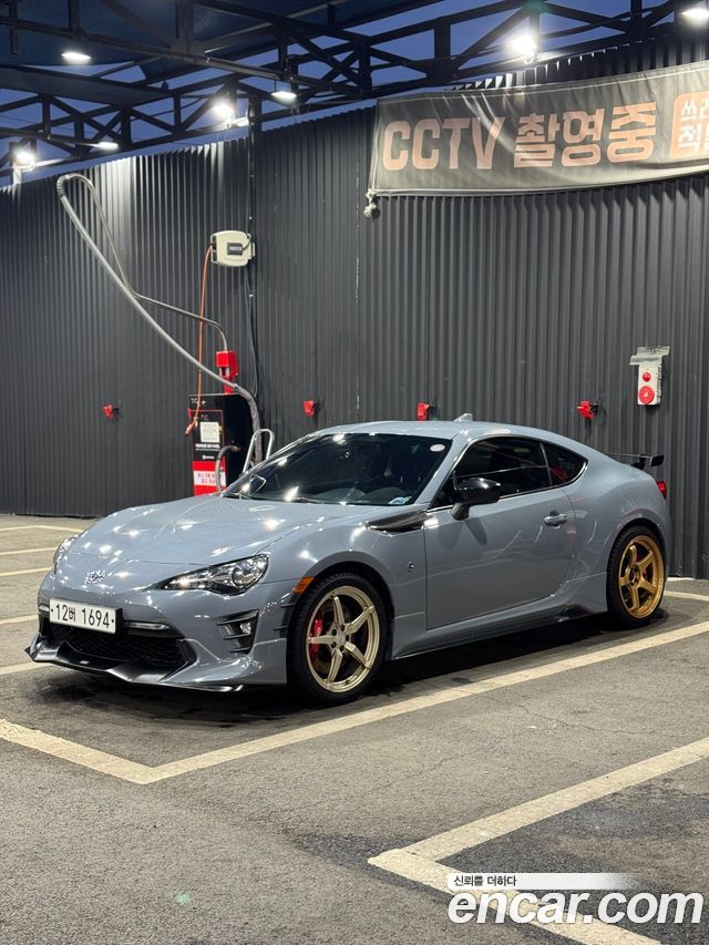 Toyota 86 2.0 - фото 2