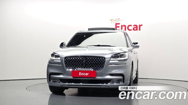 Lincoln Aviator 2-го поколения 3.0 Black Label AWD - фото 2