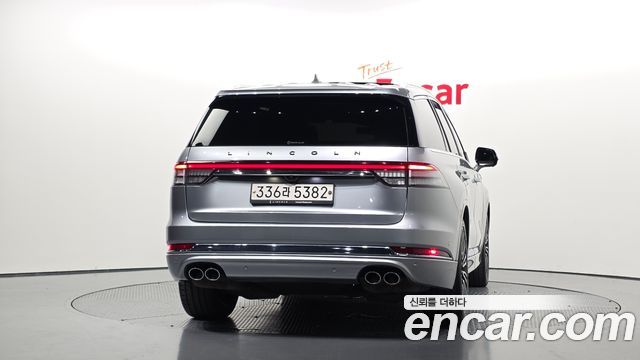 Lincoln Aviator 2-го поколения 3.0 Black Label AWD - фото 3