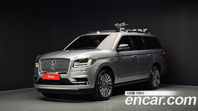 Lincoln Navigator 4-го поколения 3.5L - фото 0