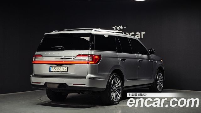Lincoln Navigator 4-го поколения 3.5L - фото 1