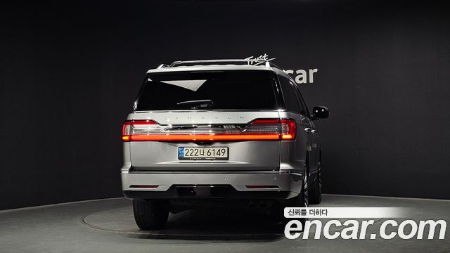Lincoln Navigator 4-го поколения 3.5L - фото 3