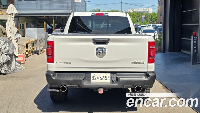 Dodge Ram Pick Up 5.7 - фото 2